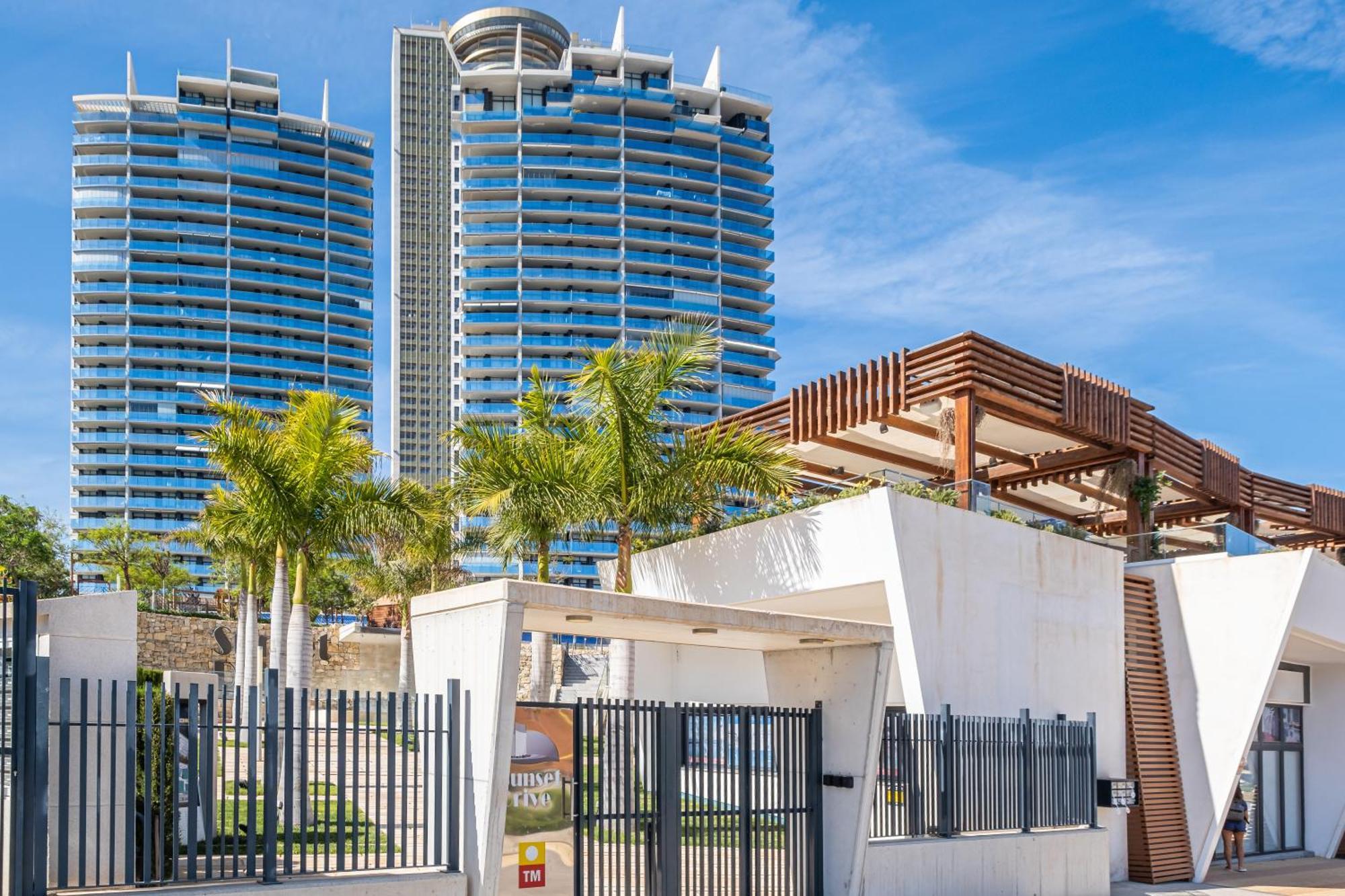 Sunset Drive Resort Apartment 4-8 Poniente Beach Бенидорм Экстерьер фото